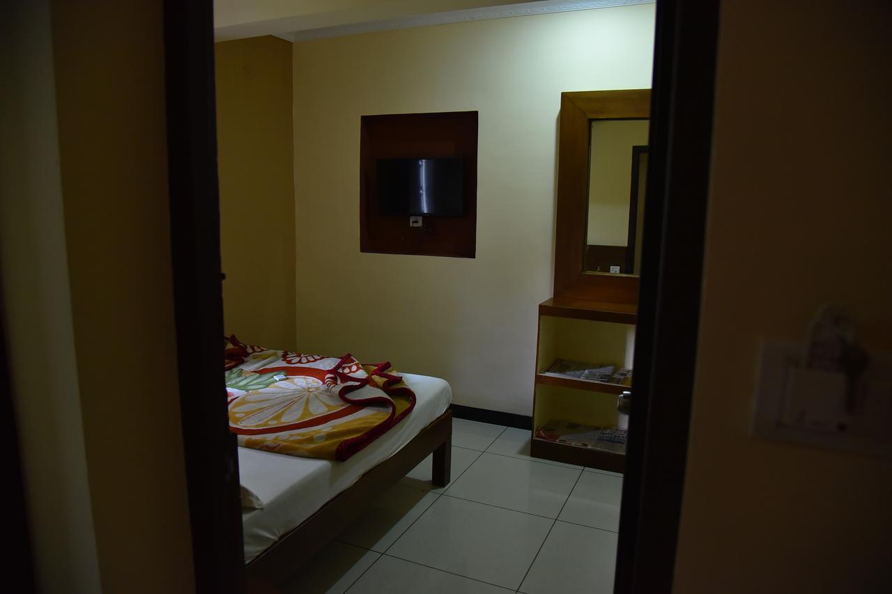 Ezhil Residency Hotel Tamilnadu - Tamilnadu - Kodaikanal Esterno foto